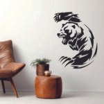 Aggressive Bears With Claws